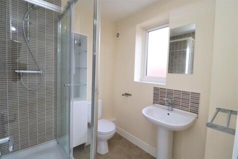 Bedroom two en-suite.jpg