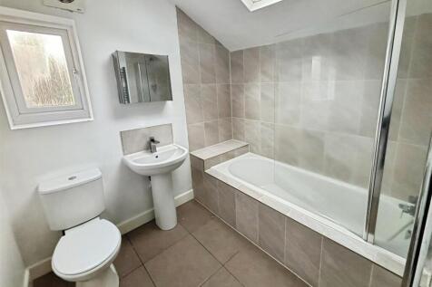 4bbe7b6f-WhatsApp 20Image 202025-11-28 20at 2010.4