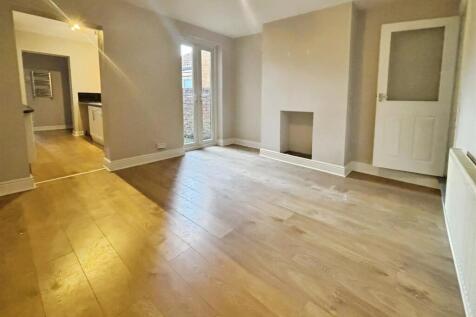 5e5eb292-WhatsApp 20Image 202025-11-28 20at 2010.4