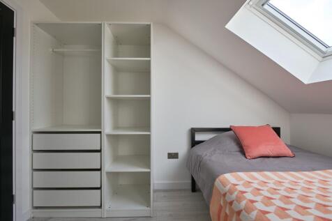 ROOM 6