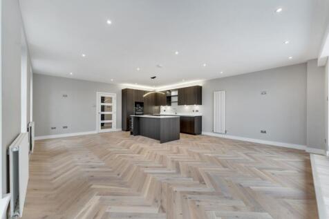 Kitchen/Living/Dining
