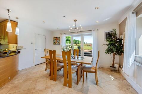Kitchen Family Room
