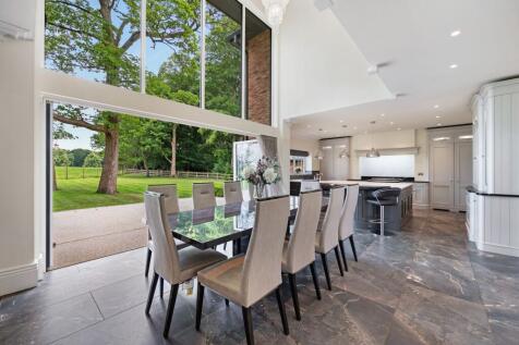 Kitchen/Dining