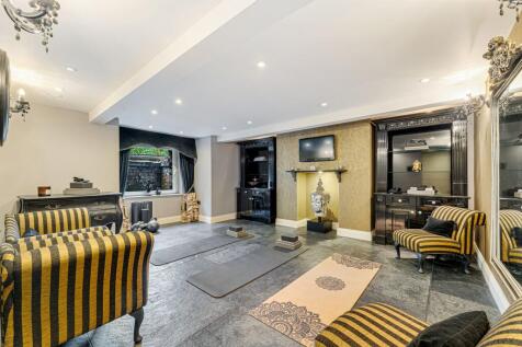 Reception/Gym