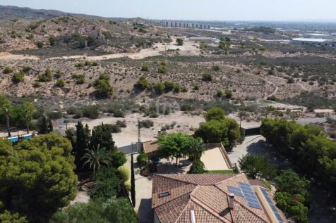 Property Image 11