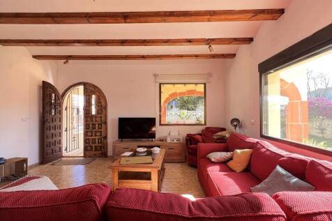 Property Image 4
