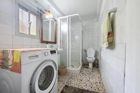 Property Image 100