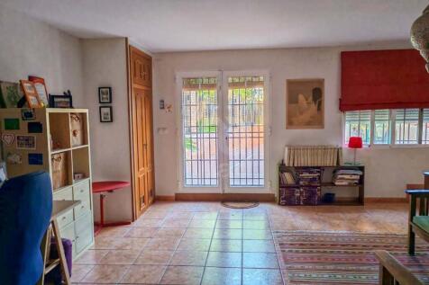 Property Image 36