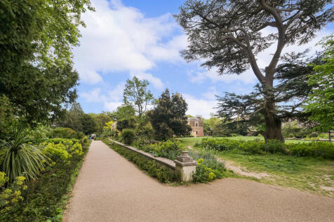 Walpole Park