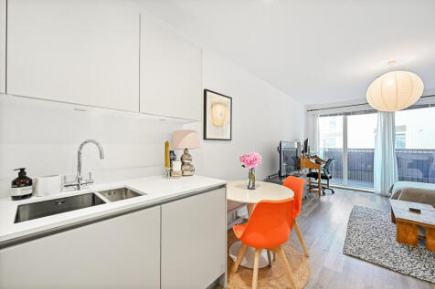 Kitchen | Dining