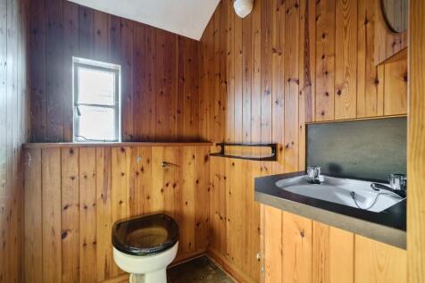 First Floor WC