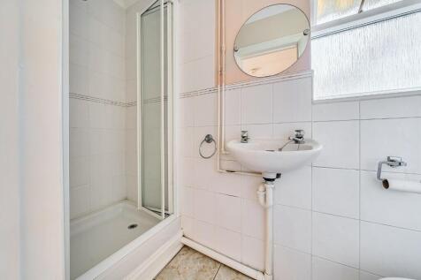 Bed One En-Suite