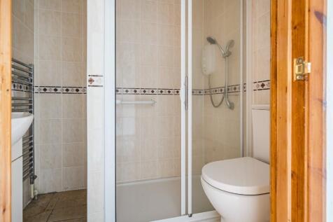 GF Shower Room
