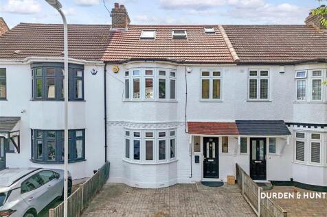 Lyndhurst Drive