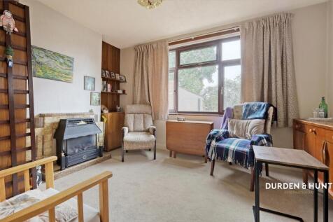 Woodhall Crescent