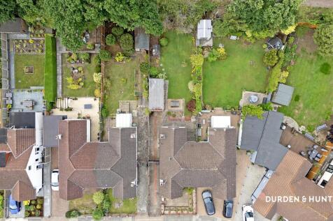 Woodhall Crescent