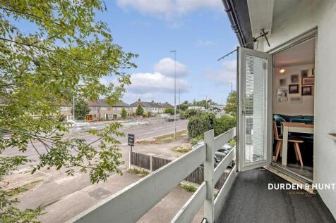 Southend Arterial Road