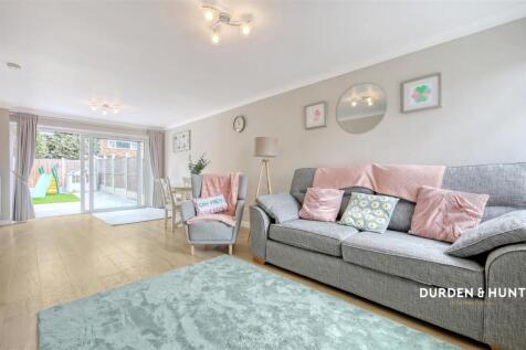 Duxford Close