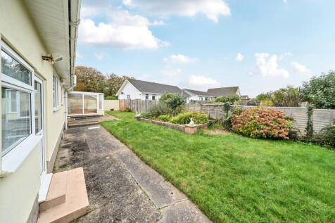 1370550-11-68f8e8...