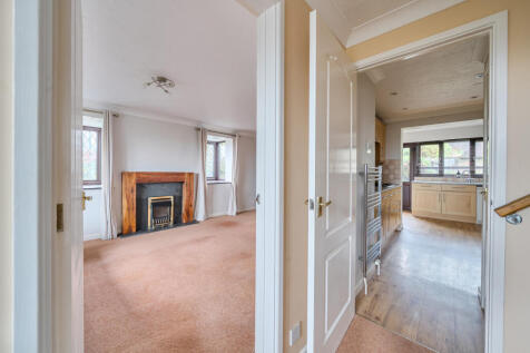 1381553-16-691747...