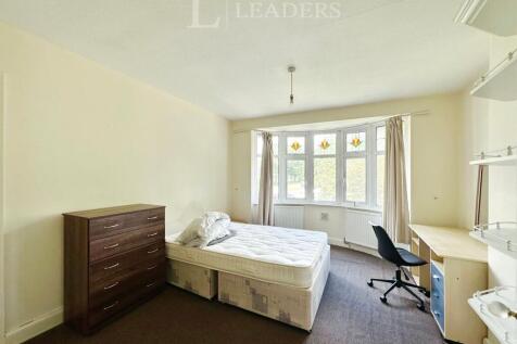 Room 2 (2)