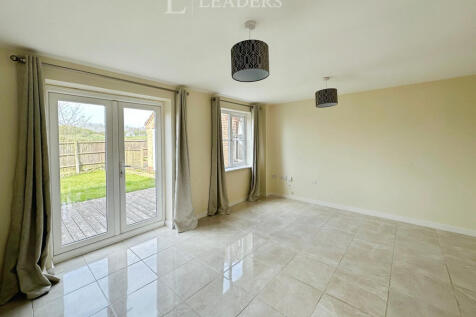 Living Area (1)