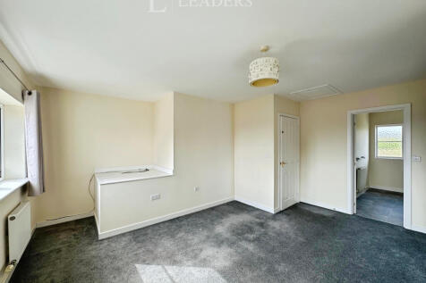 Master Bedroom (1)