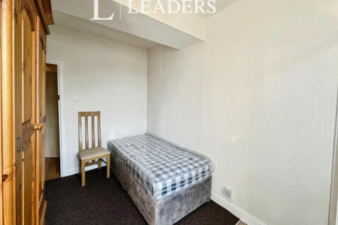 Room (1)