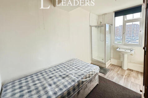 Room (3)