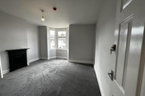 Room 2 (1)