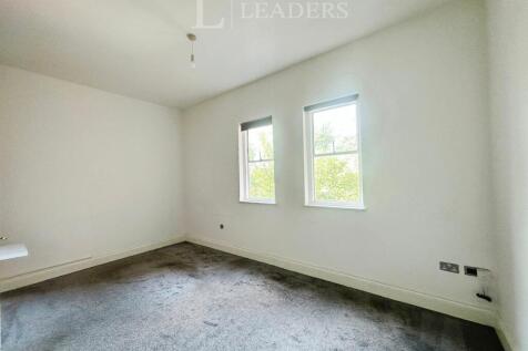 Living Area (2)