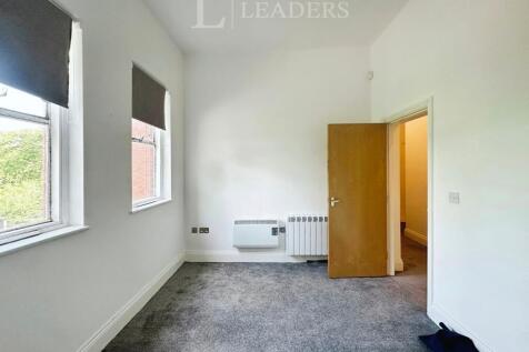 Master Bedroom (3)