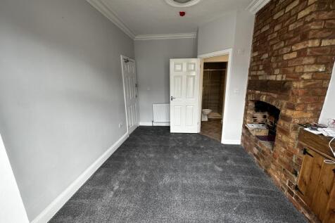 Room 1 (2)