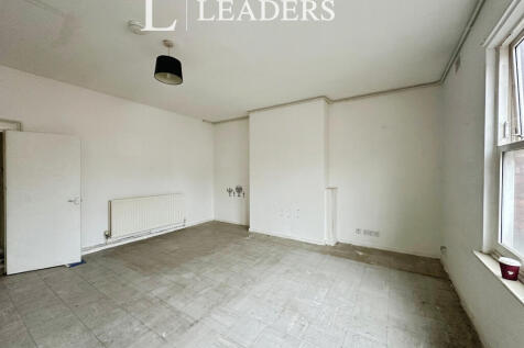 Living Area (2)