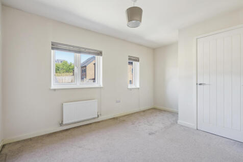 Bedroom 2 (3)