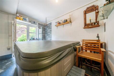 Rear Garage Room