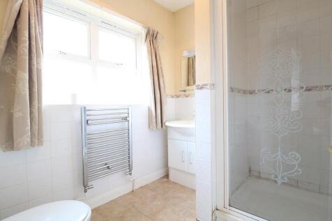 En-suite to Maste...