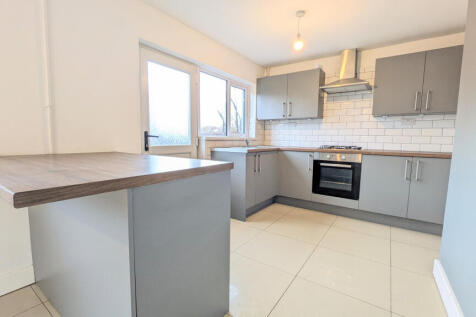 PXL_20251128_110609775.MP~2