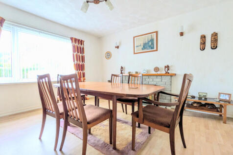 PXL_20251205_112215812.MP~2