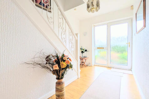 PXL_20251205_112027876.MP~2