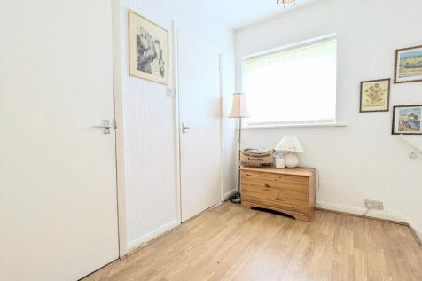 PXL_20251205_112313694.MP~2