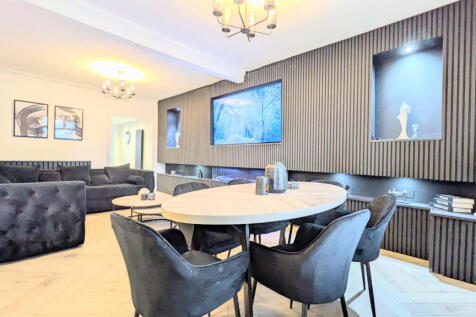 PXL_20251205_105142773.MP~2