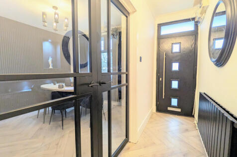 PXL_20251205_104704521~2