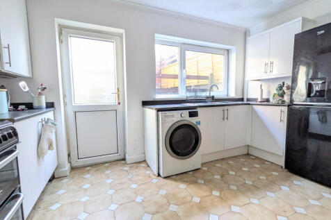 PXL_20251024_101217104.MP~2