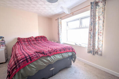 PXL_20251024_100946401.MP~2