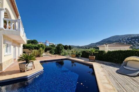 Property Image 4