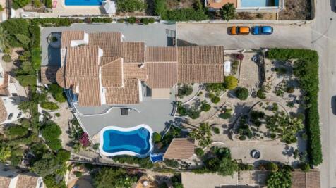 Property Image 4