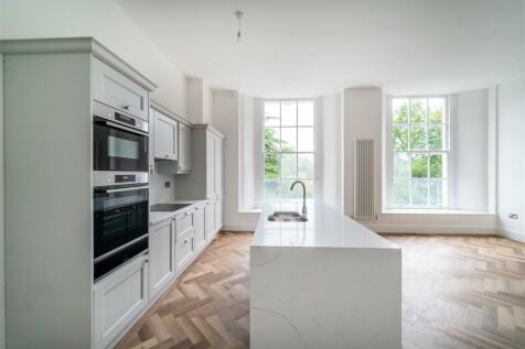 Apartment 8H-11.jpg