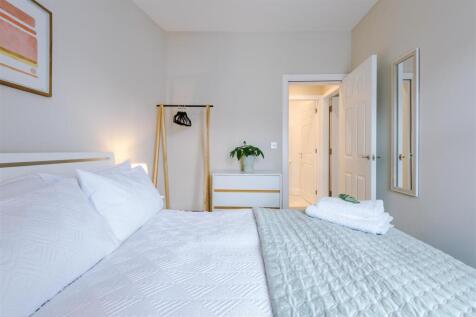 F23ER-bed1(2).jpg