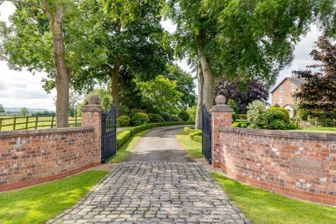 4J6A2092HDRGolborneManor.Highres.jpg